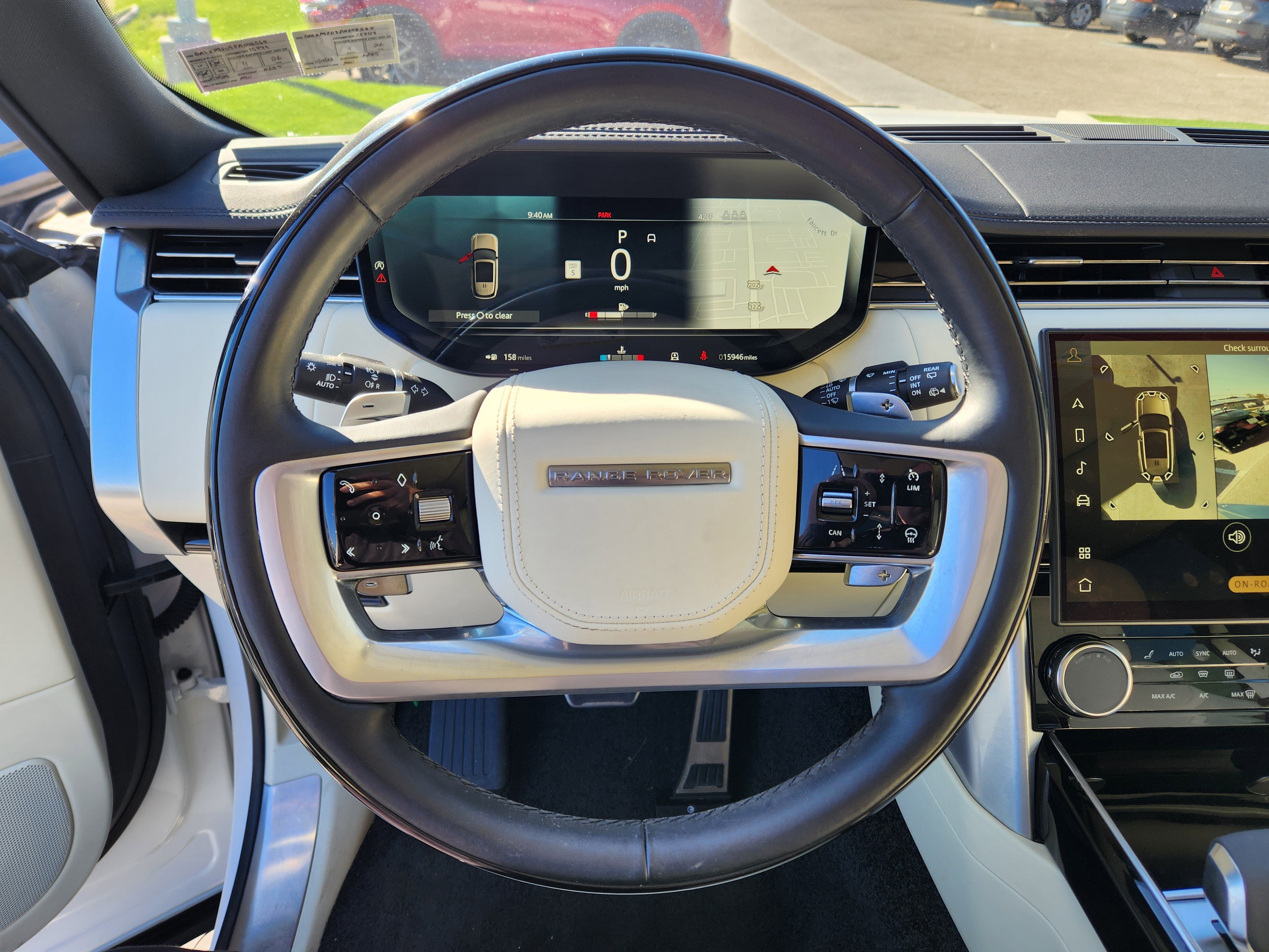 Certified Used 2023 Fuji White Land Rover SE image 18