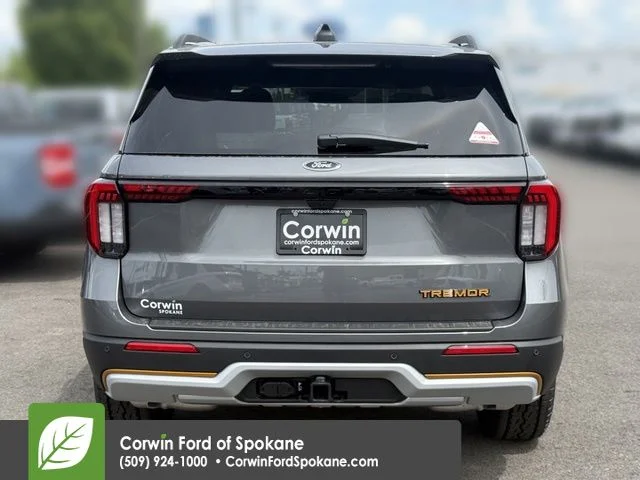 New 2026 Carbonized Gray Metallic Ford Tremor image 15