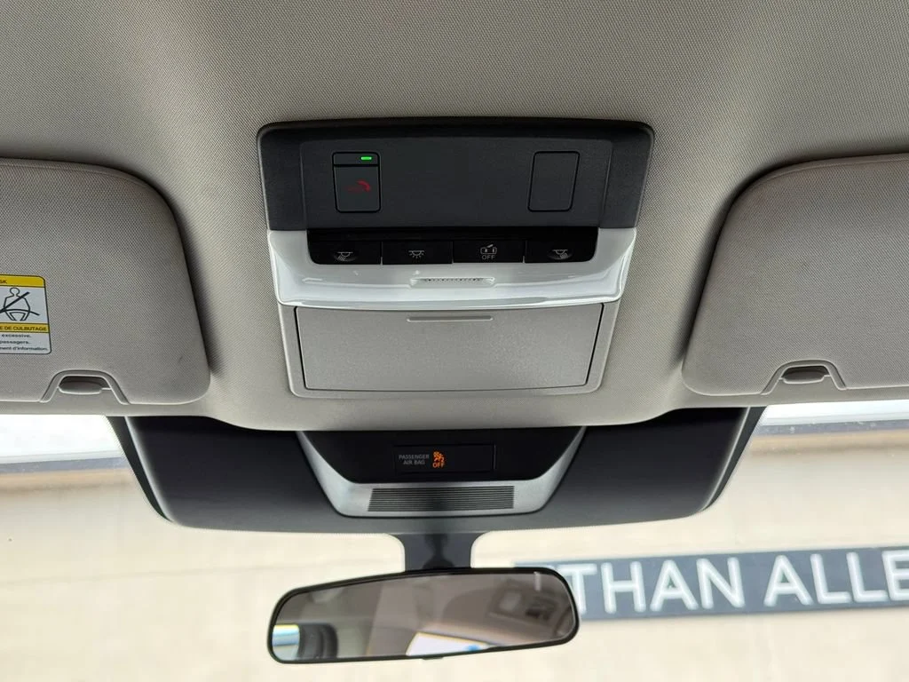 Used 2025 White Nissan SV image 23