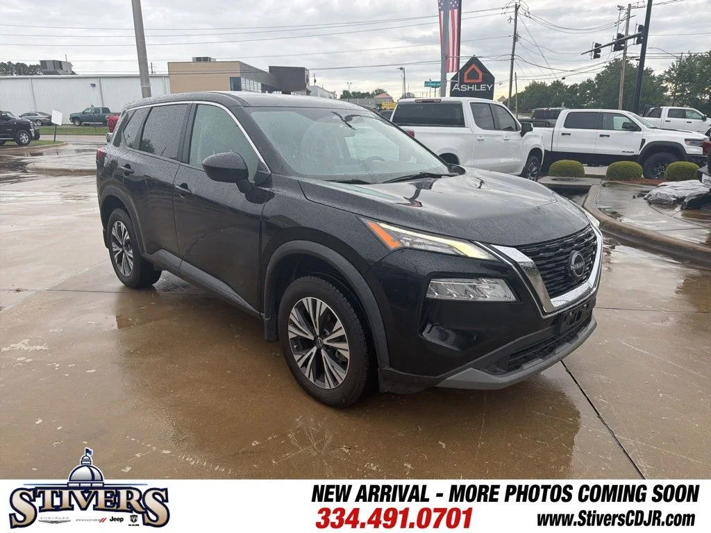 2023 Nissan Rogue SV FWD's photo