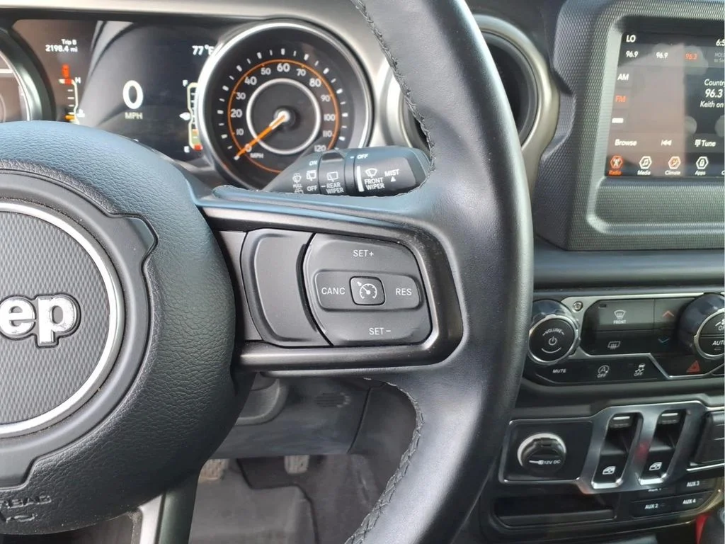 Used 2021 Gray Jeep Sport S image 23