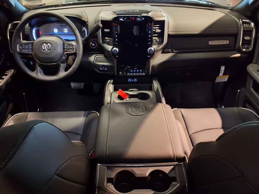 New 2026 Diamond Black Crystal Pearl-Coat Exterior Paint RAM Laramie image 6