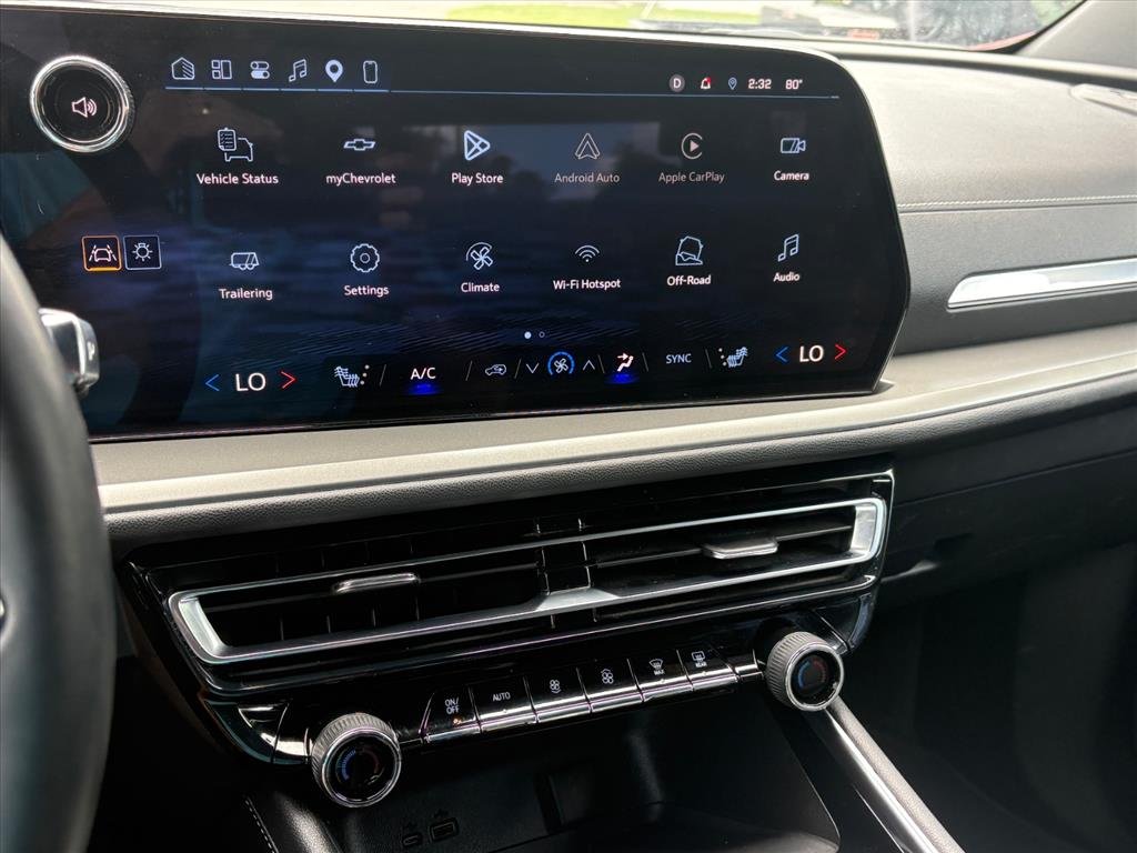 2025 Chevrolet Traverse LT - Photo 12