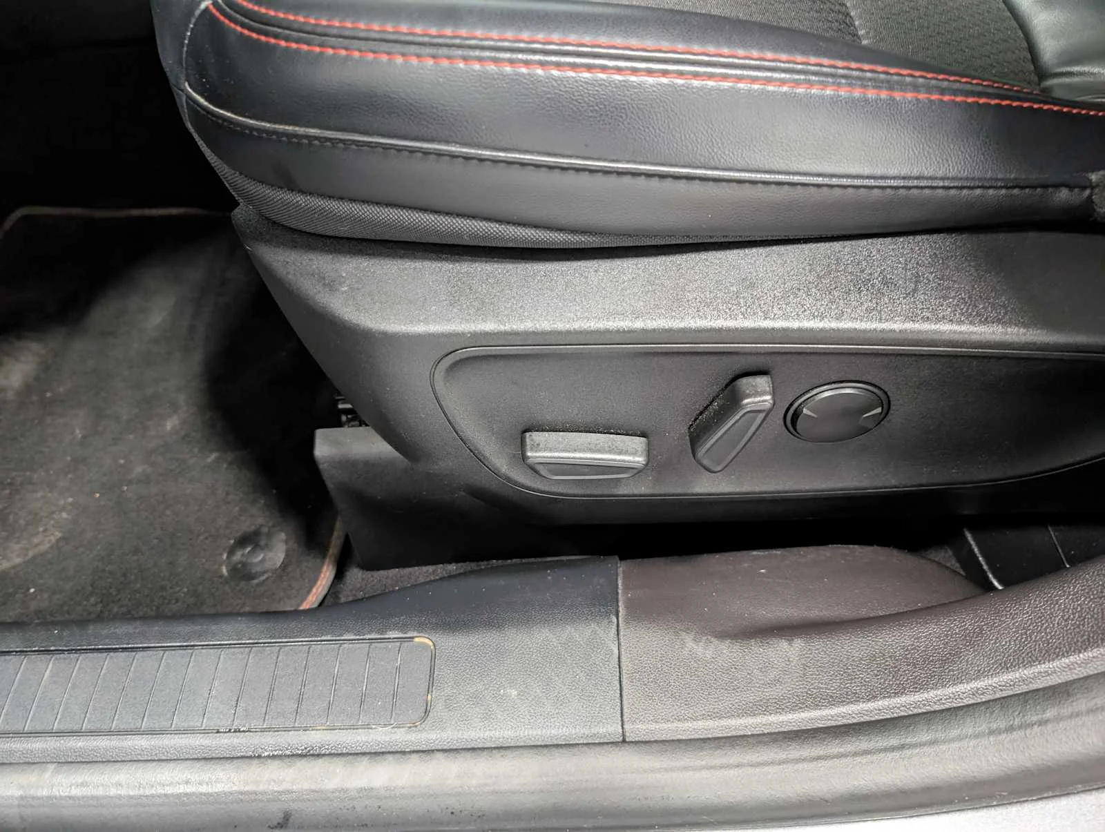 Used 2023 Carbonized Gray Ford ST-Line image 35