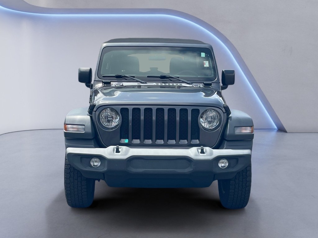 Used 2018 Granite Crystal Metallic Clearcoat Jeep Sport S image 23