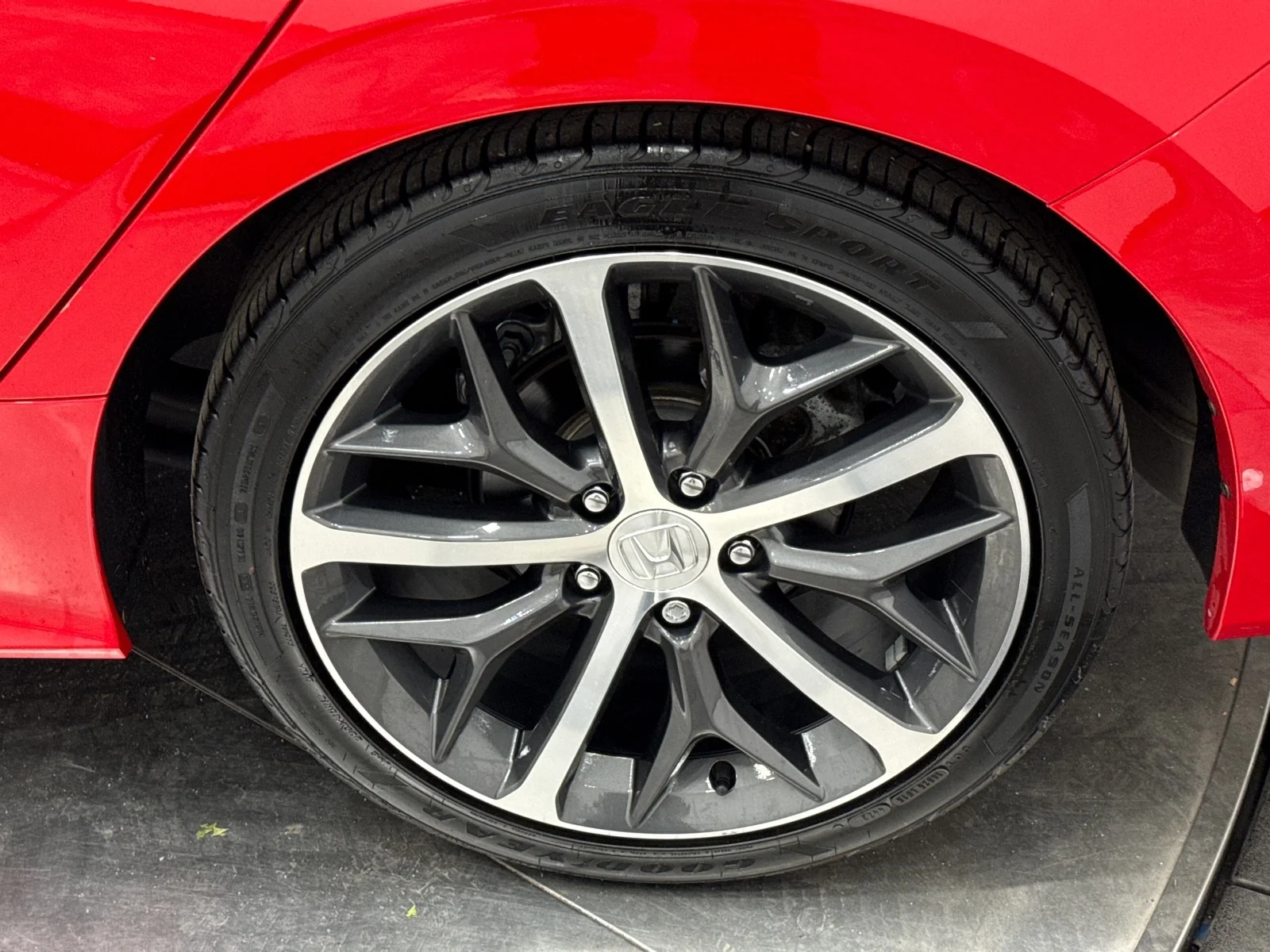 Used 2024 Rallye Red Honda Touring CVT image 51