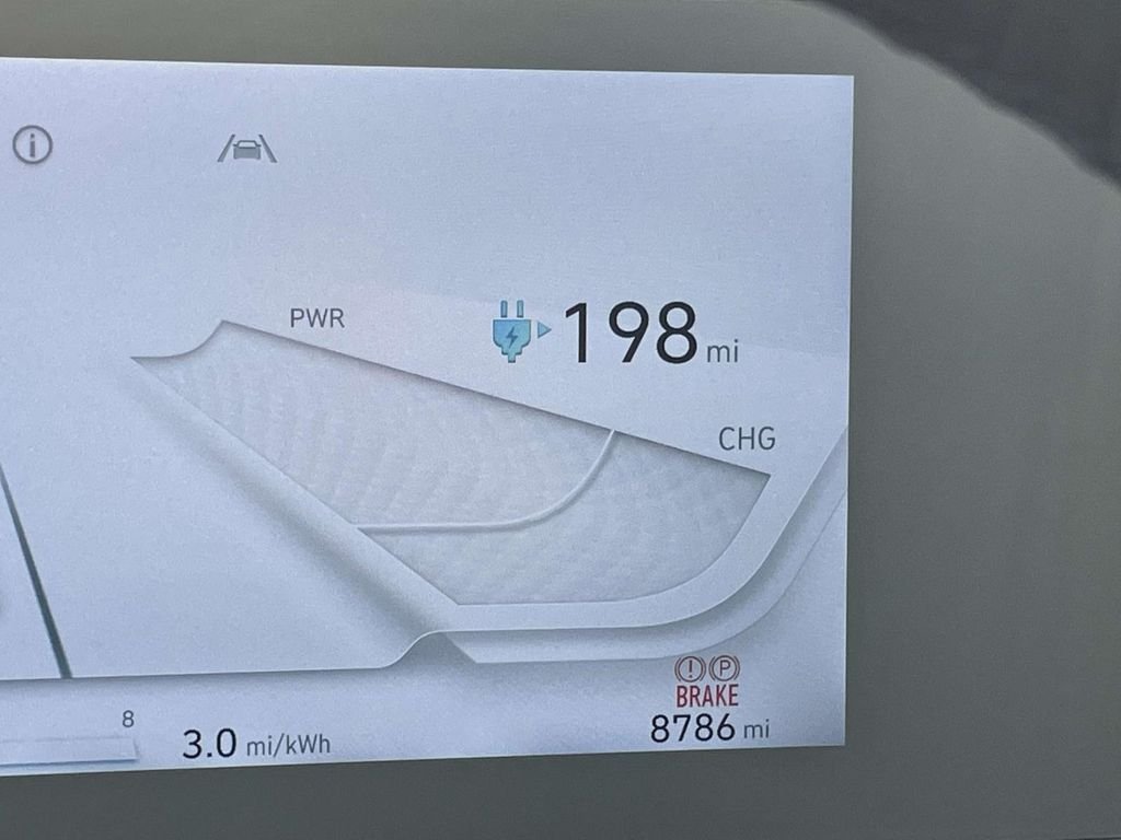Certified Used 2024 Atlas White Hyundai SE image 16