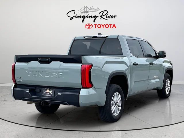 Used 2025  Toyota SR5 image 6