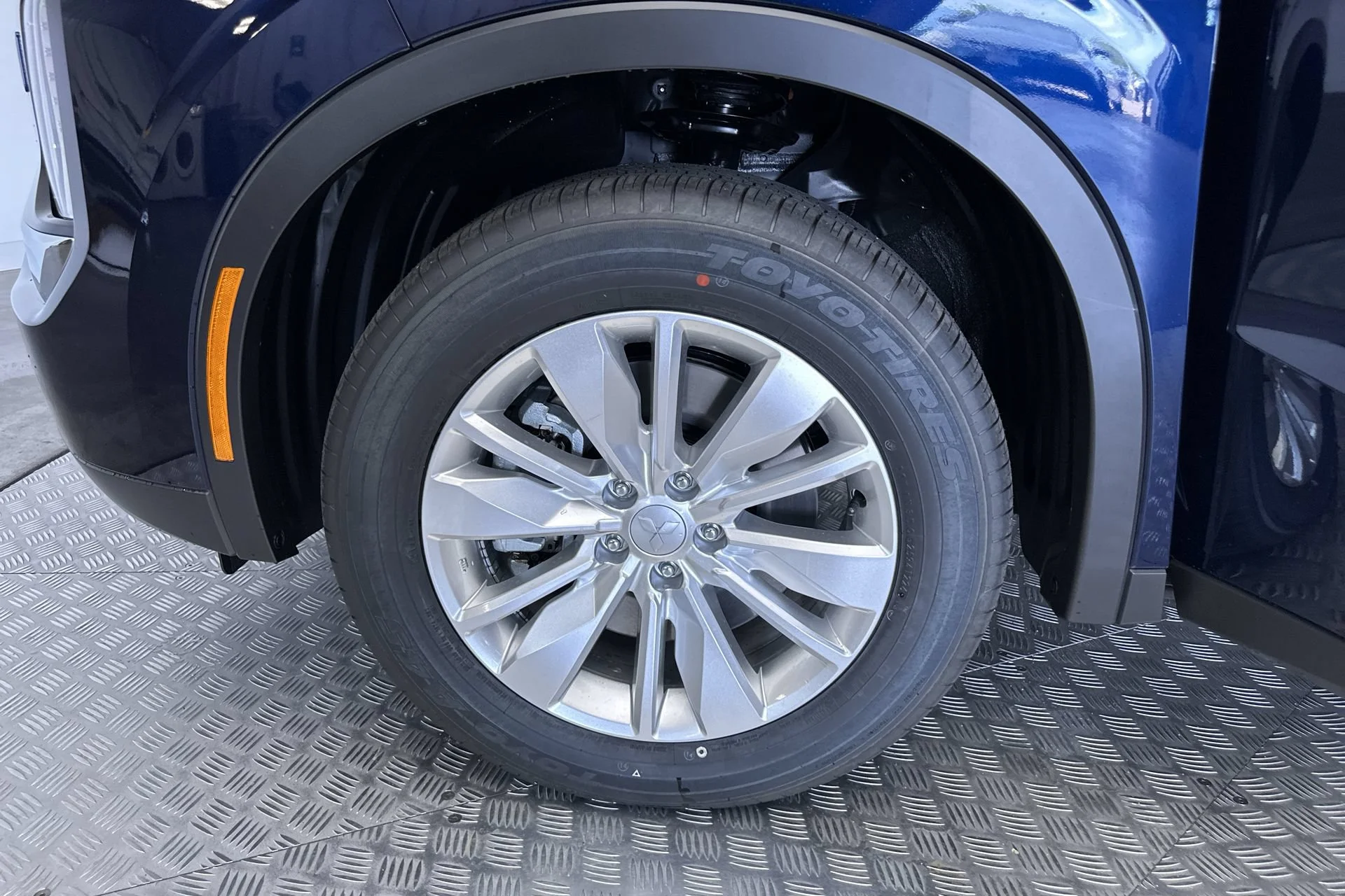 New 2026 Cosmic Blue Metallic Mitsubishi ES 1.5T S-AWC image 25