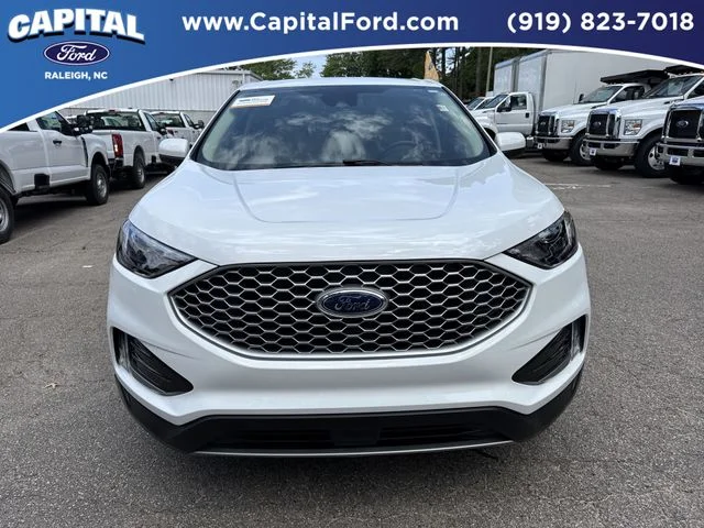 Used 2023 White Ford SEL image 10