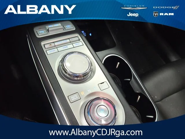 Used 2022 Gray Genesis 2.5T Select image 25