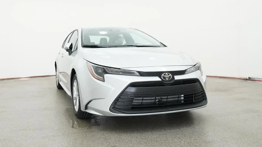 New 2026 Classic Silver Metallic Toyota LE image 24