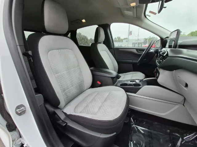 Used 2024 White Ford Active image 34