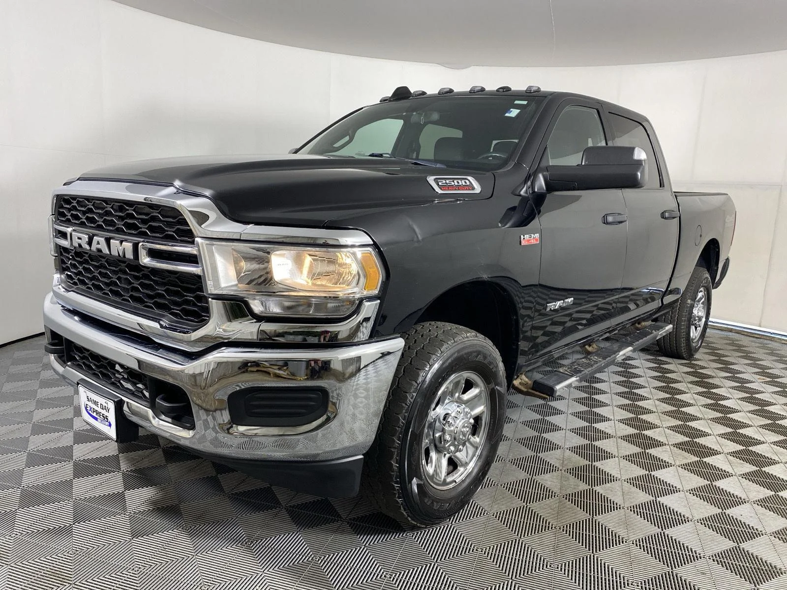 Used 2021 Diamond Black Crystal Pearlcoat Ram Tradesman image 3