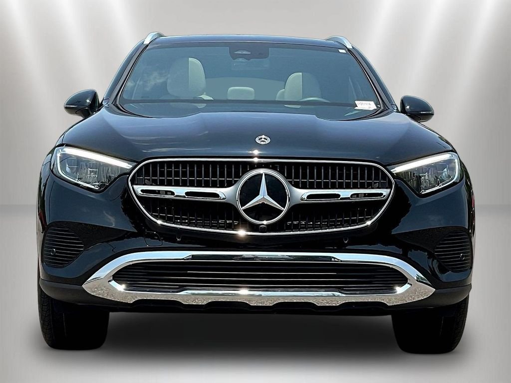 Certified Used 2024 Black Mercedes-Benz GLC 300 image 2