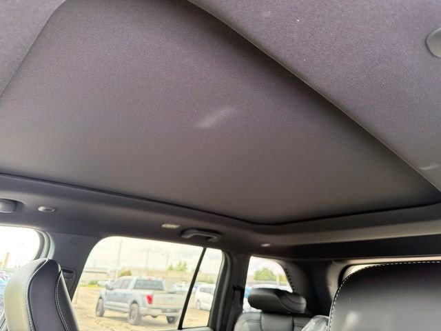 New 2026 Steel Blue Exterior Paint Jeep Limited image 10