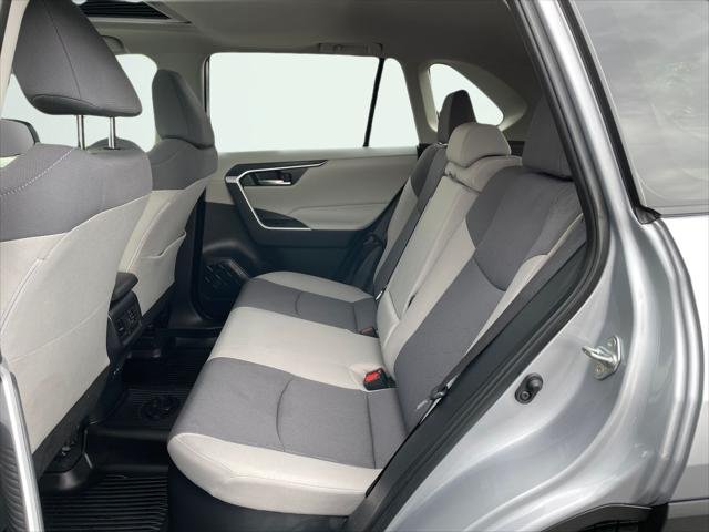 Certified Used 2025 SILVER SKY METALLIC Toyota  image 23