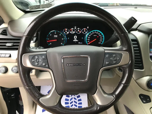 Used 2018 Dark Sapphire Blue Metallic GMC Denali image 18