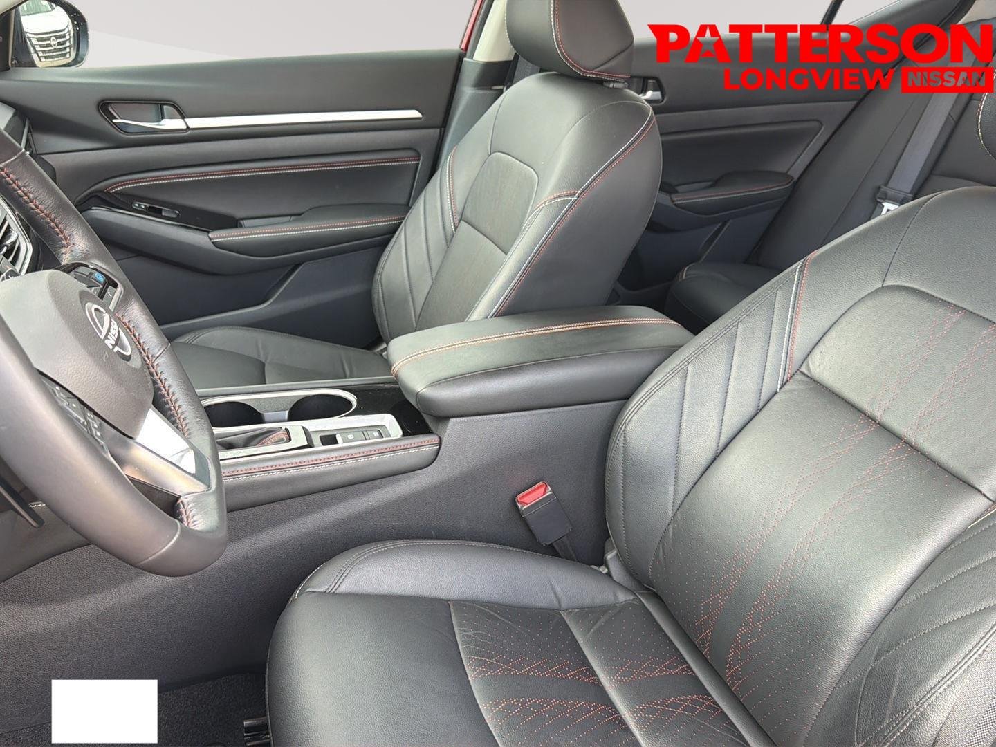 Used 2023 Scarlet Ember Tintcoat Nissan 2.0 SR image 18