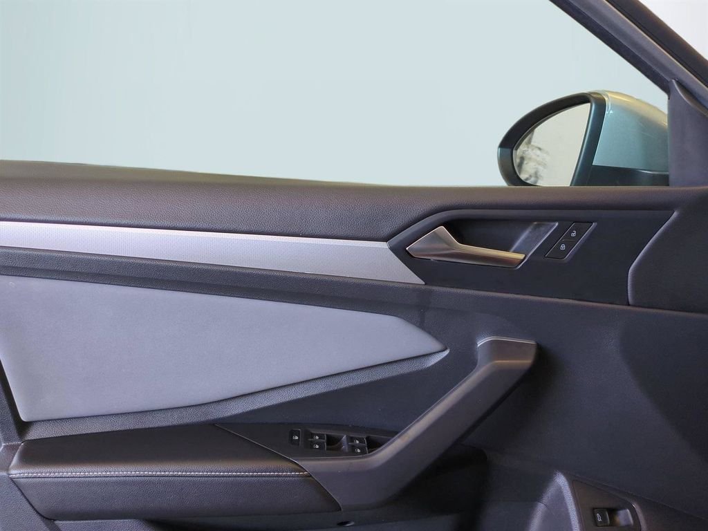 2025 Volkswagen Jetta SE - Photo 26