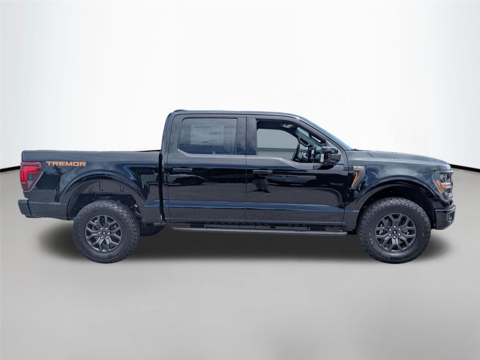 New 2026 Agate Black Metallic Ford Tremor® image 4
