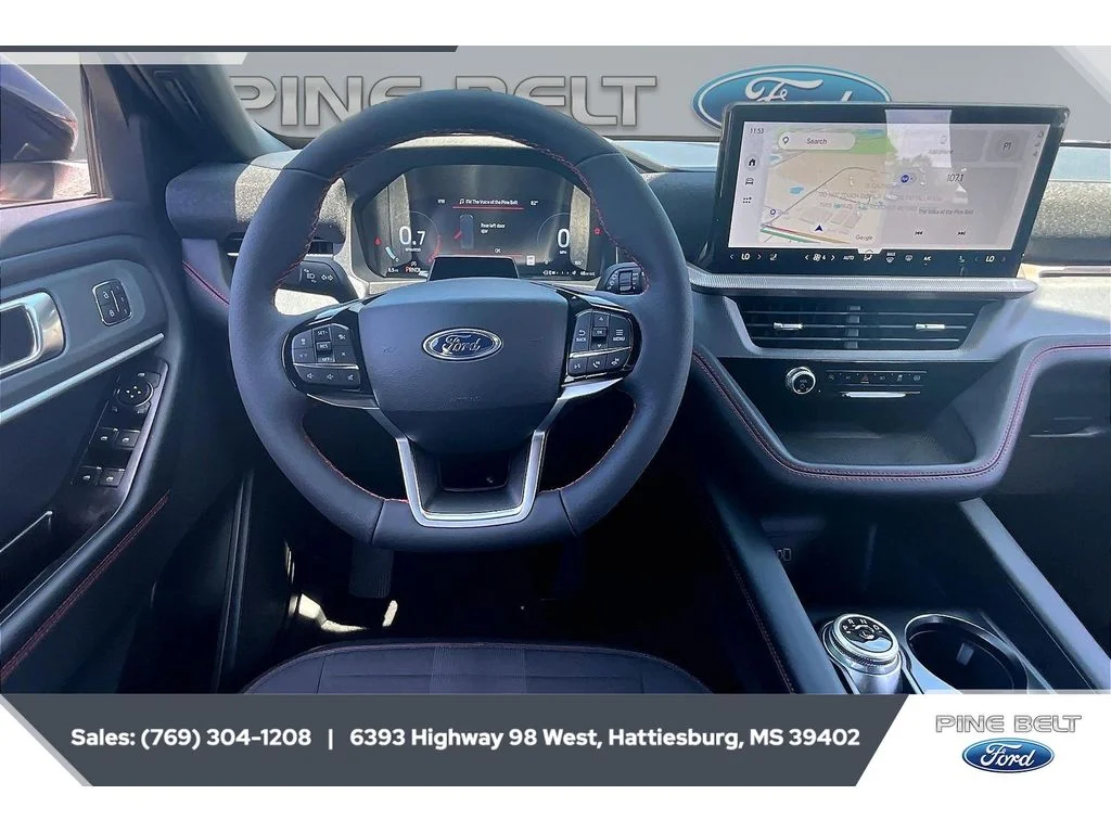 New 2026 Space White Metallic Ford ST-Line image 5