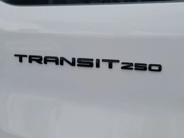 New 2026 Oxford White Ford Base image 9