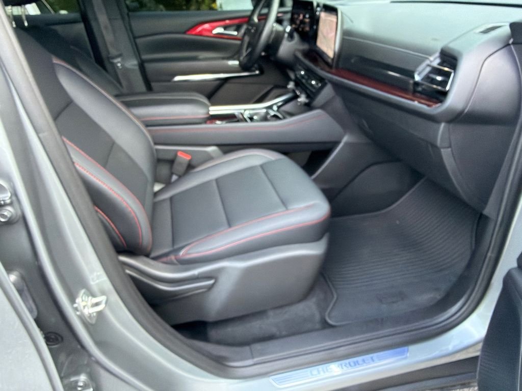 Used 2026 Gray Chevrolet Z71 image 13