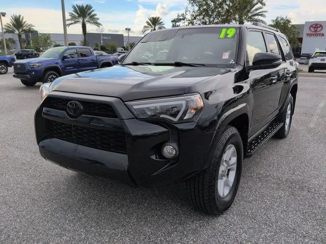 Used 2019 Black Toyota SR5 Premium image 8