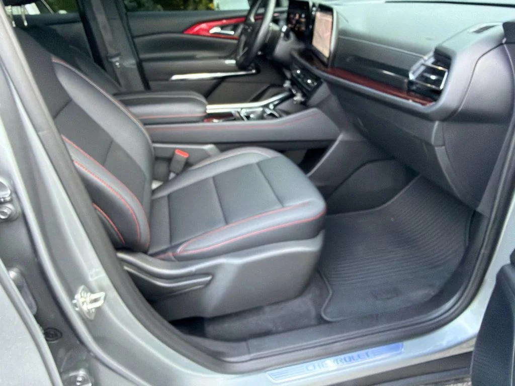 Used 2026 Gray Chevrolet Z71 image 13