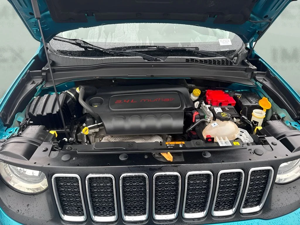 Used 2021 Teal Jeep Sport image 18
