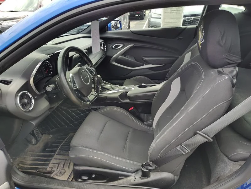 Used 2018 Blue Chevrolet 1LT image 8