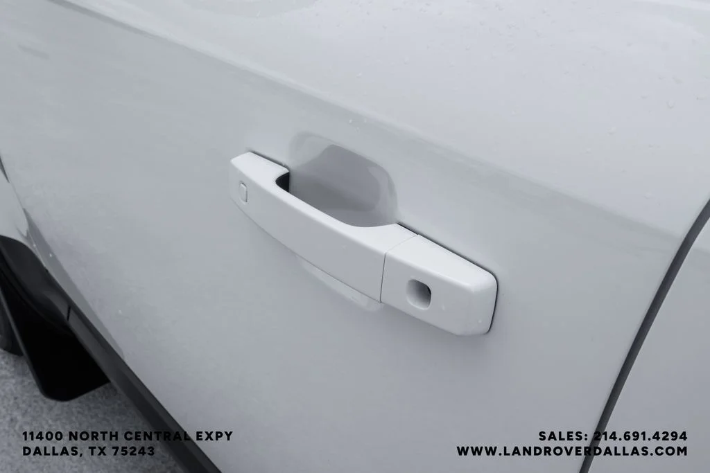 New 2026 Fuji White Land Rover S image 45
