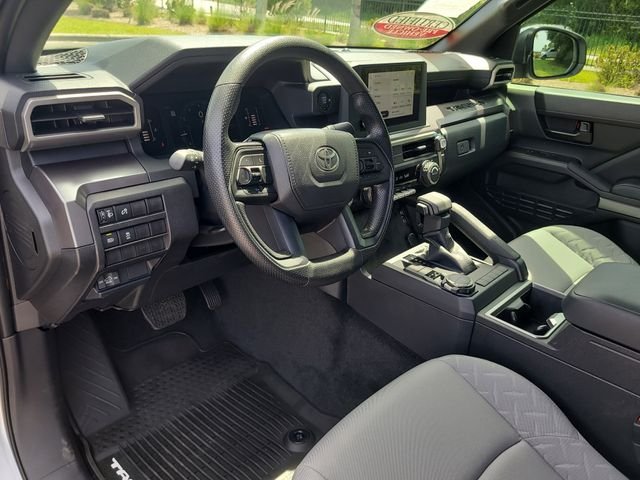 Used 2026  Toyota SR5 image 17