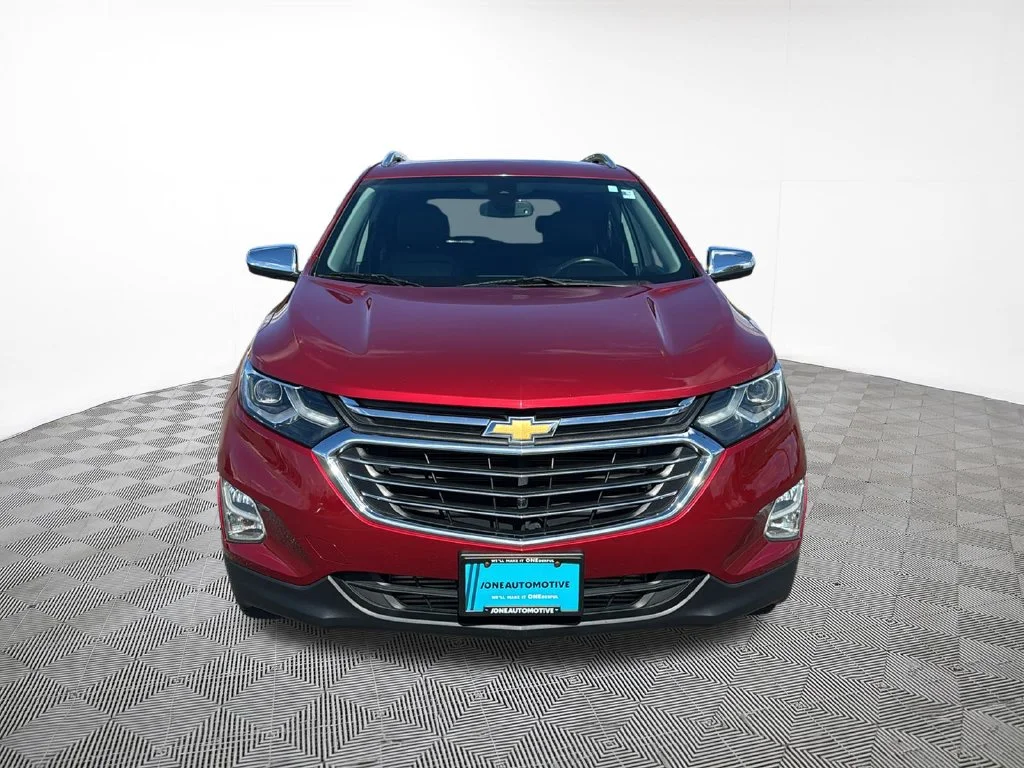 Used 2018 Red Chevrolet Premier image 3