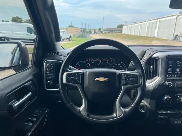 Used 2019 Red Chevrolet LT image 16