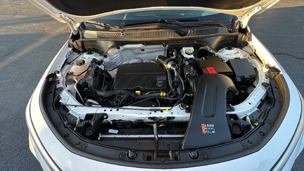 Used 2025 Summit White Buick Sport Touring image 31