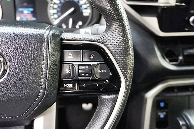 Used 2023  Toyota SR5 image 33