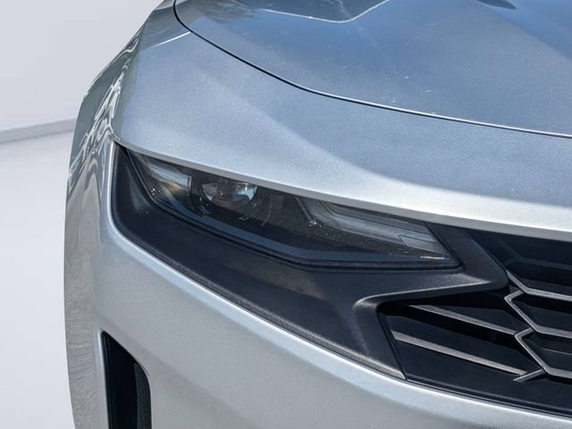 Used 2019 Silver Chevrolet 1LT image 9