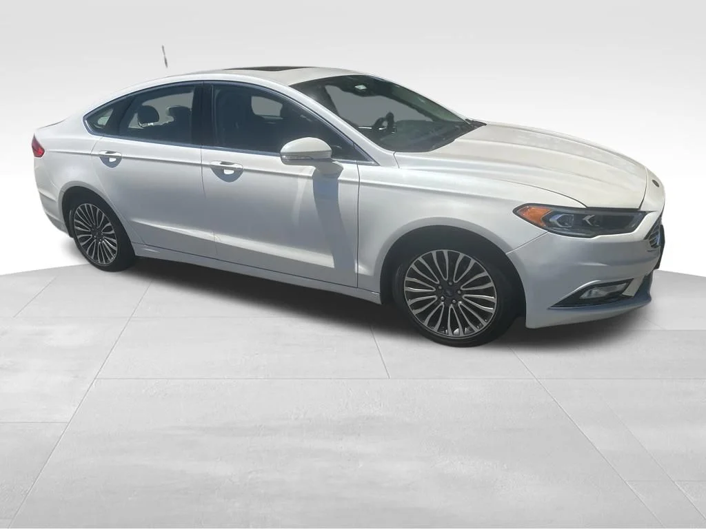 Used 2017 White Ford SE image 30