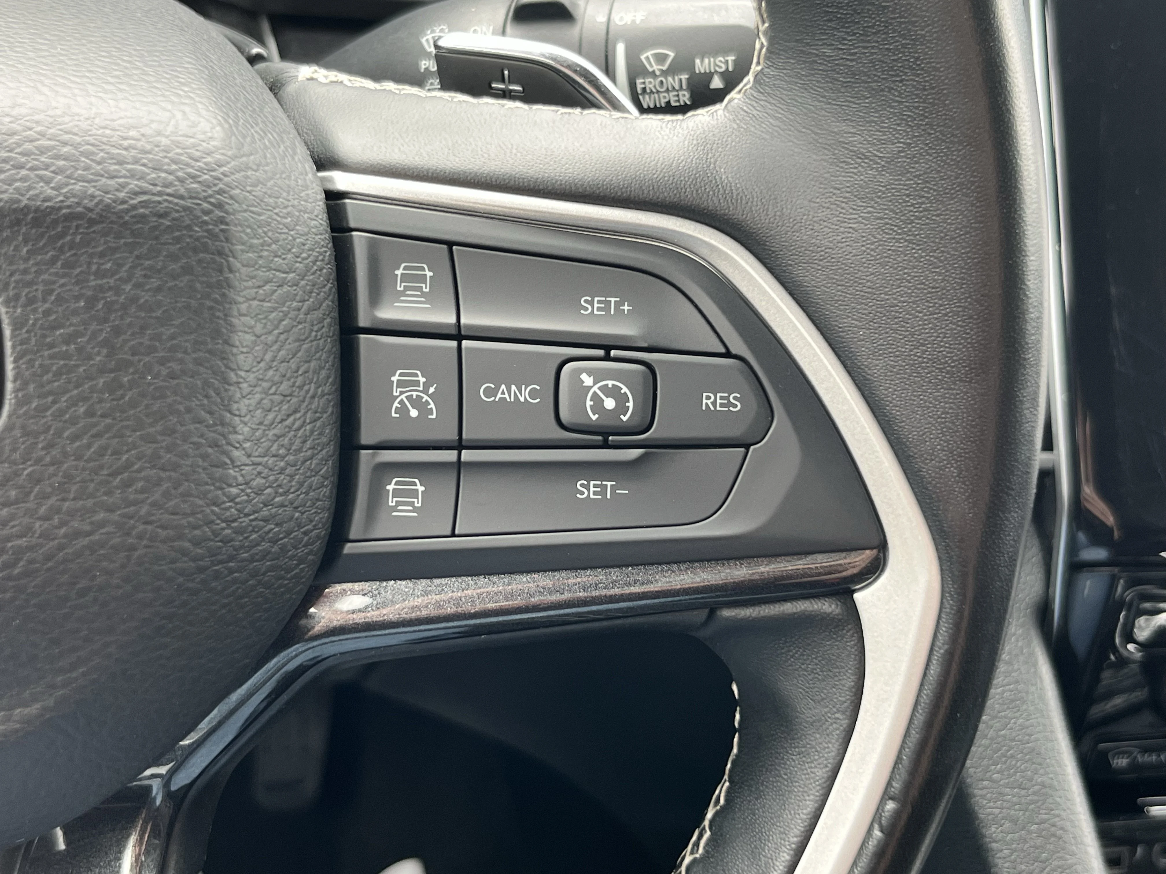 Used 2022 Bright White Clearcoat Jeep Altitude image 23