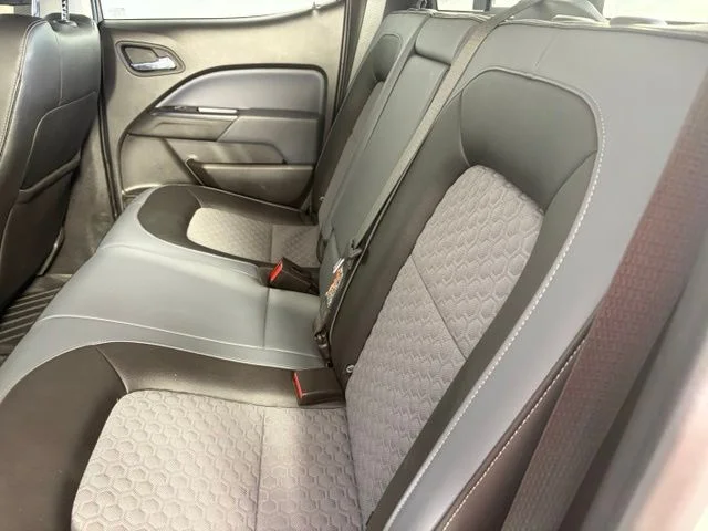 Used 2019 White Chevrolet Z71 image 36