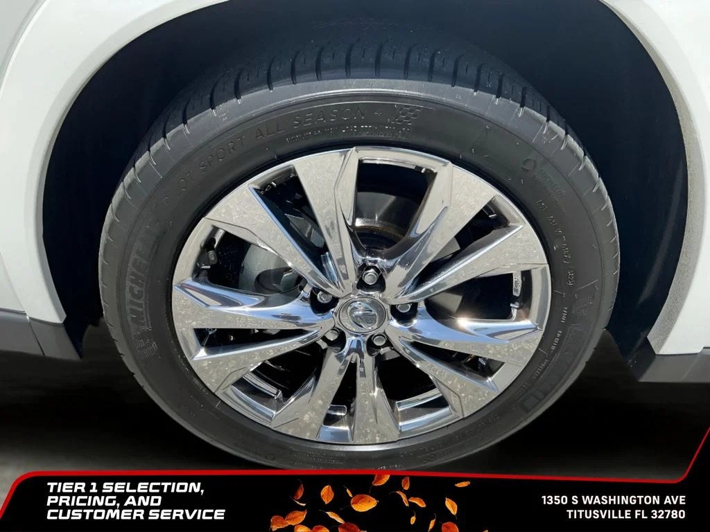 Used 2025 White Lexus 300h Premium image 43