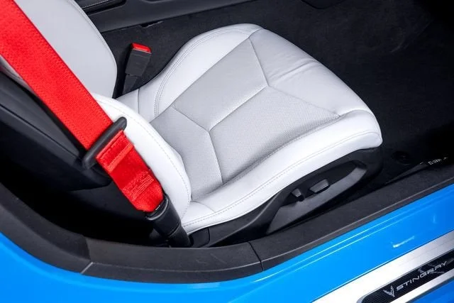 Used 2021 Rapid Blue Chevrolet Stingray image 47
