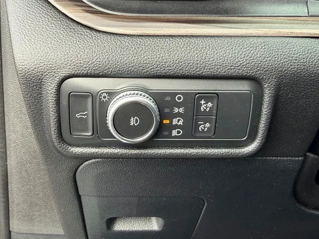 Used 2021 Black Ford Limited image 24