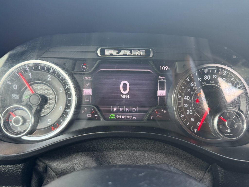 Used 2019 Ivory White Tri-Coat Pearlcoat Ram Longhorn image 21