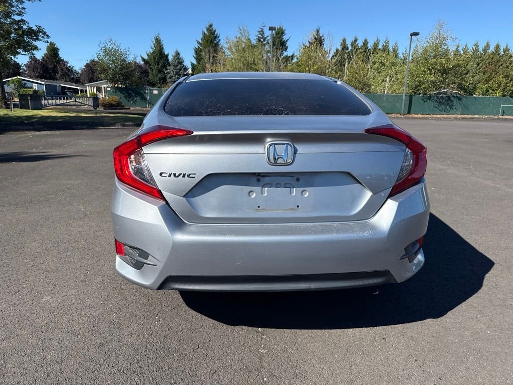 Used 2018 Lunar Silver Metallic Honda LX image 6