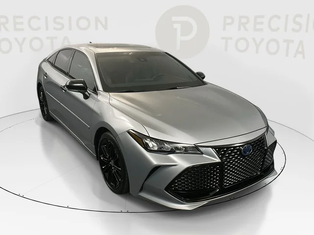 2022 Toyota Avalon Hybrid XSE