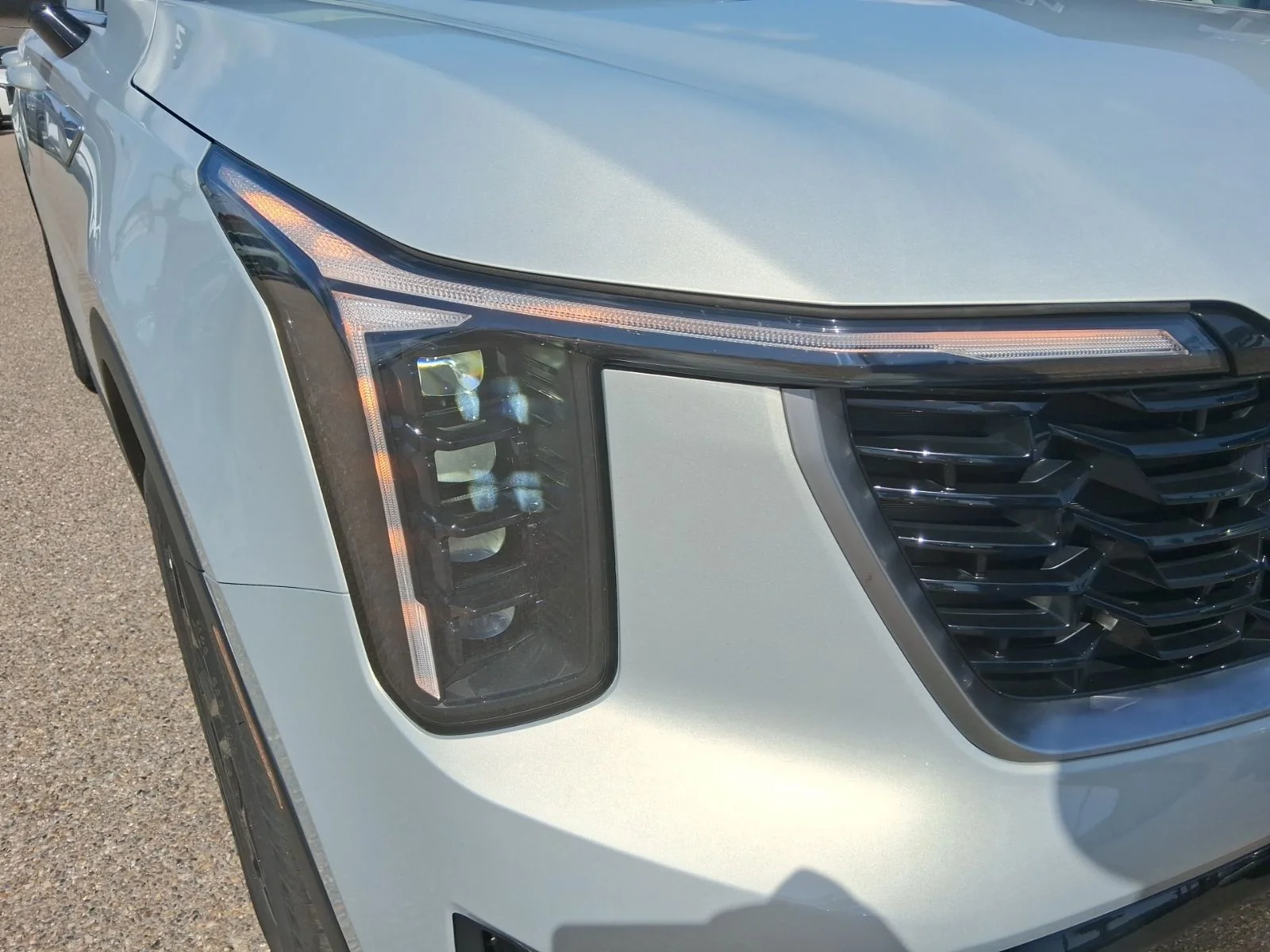 New 2026 White Kia S image 8