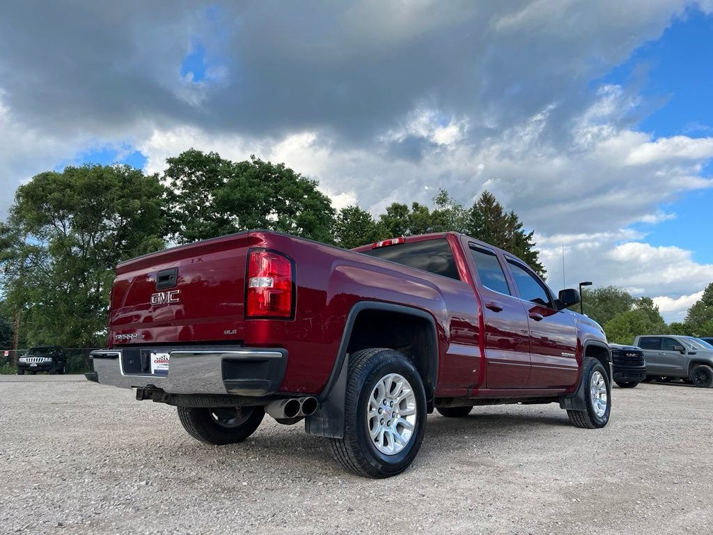 Used 2019 RED QUARTZ TINTCOAT GMC SLE image 10